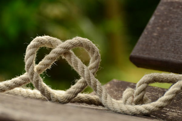 A heart made from a piece of rope